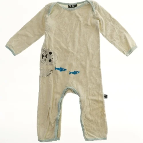 Ubang heldragt med sæl og fisk (str. 92)