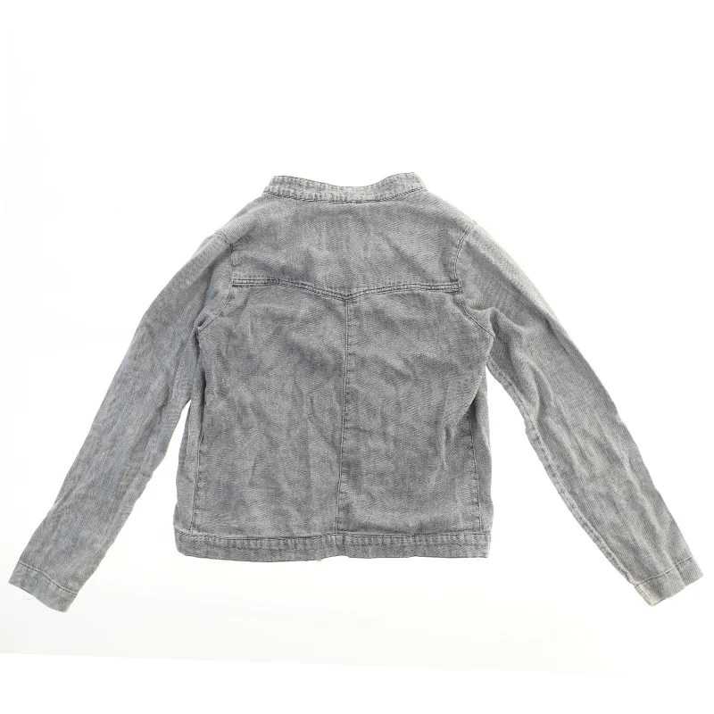 Jakke i denim fra Little Remix (str. 164)