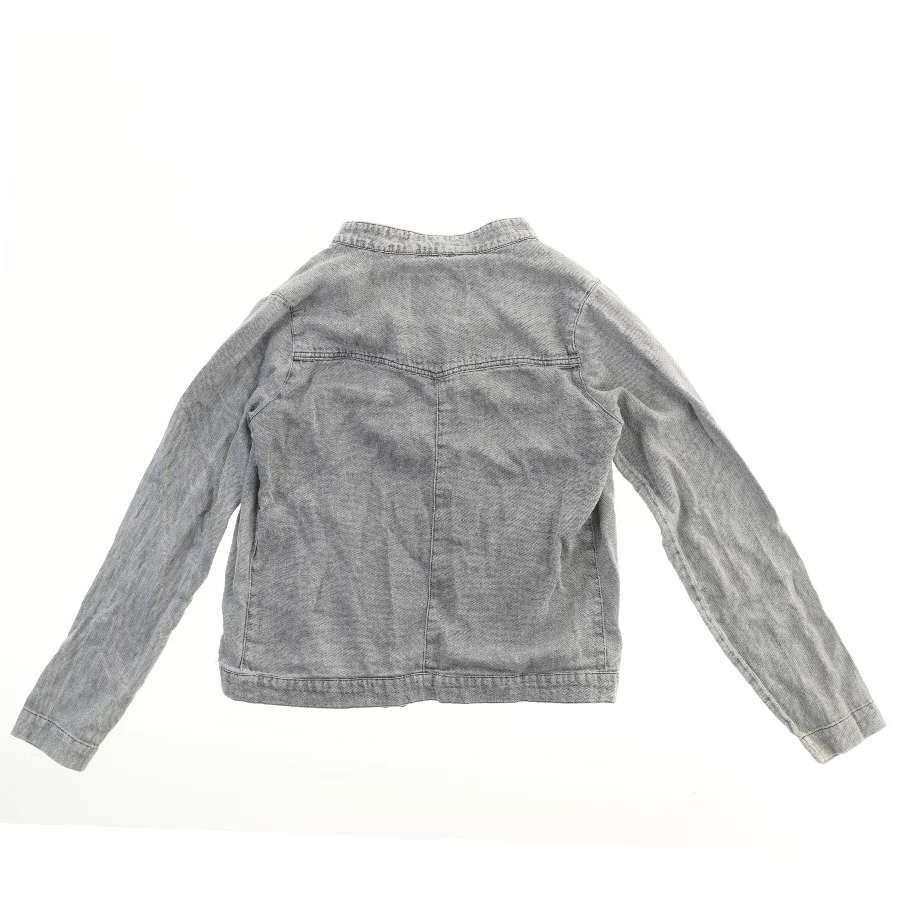 Jakke i denim fra Little Remix (str. 164)