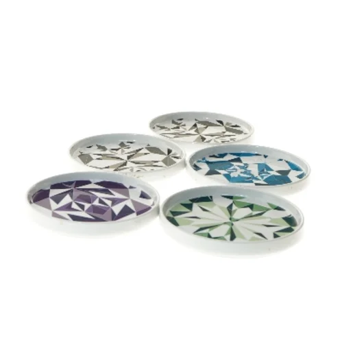 Keramiske coasters med geometrisk design fra BoConcept (str. Ø 14,5 cm)