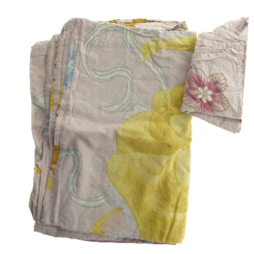 Sæt sengetøj med prinsesse motiv (str. 61x55,5 & 130x180 cm)