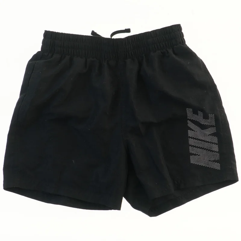 Sort Nike shorts fra Nike (str. 146)