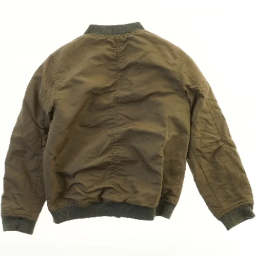 Bomberjakke fra H&M (str. 140)