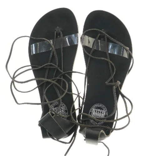 Sort snøresandal str. 39 (str. 39 )