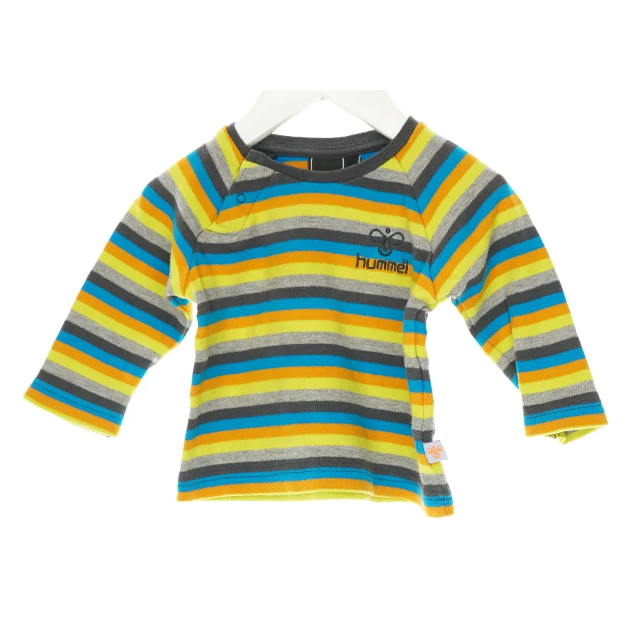 Bluse fra Hummel (str 68cm)