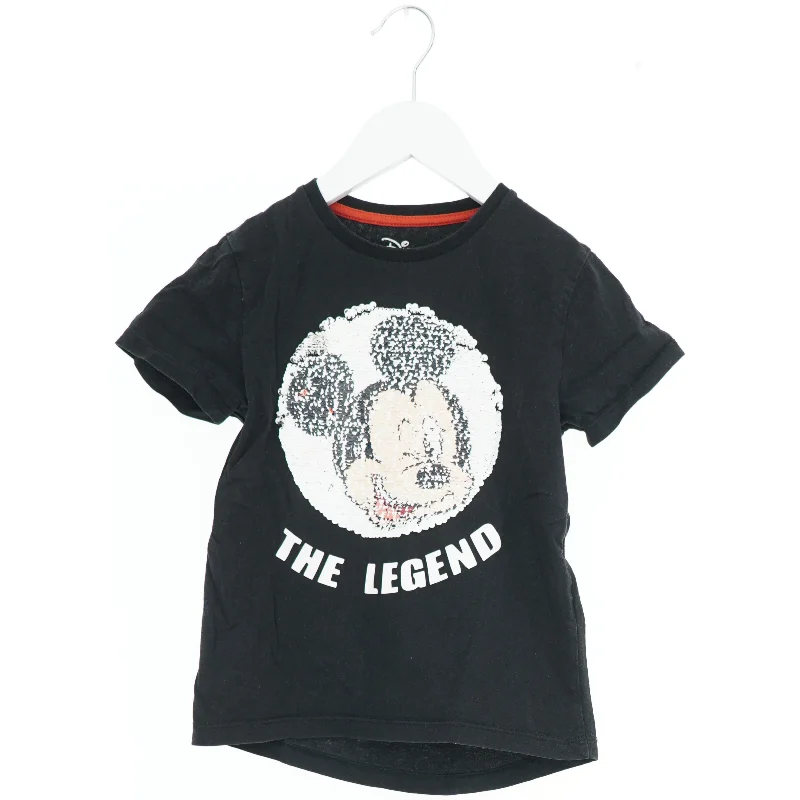 Sort T-shirt med Mickey Mouse motiv fra Disney (str. 110)