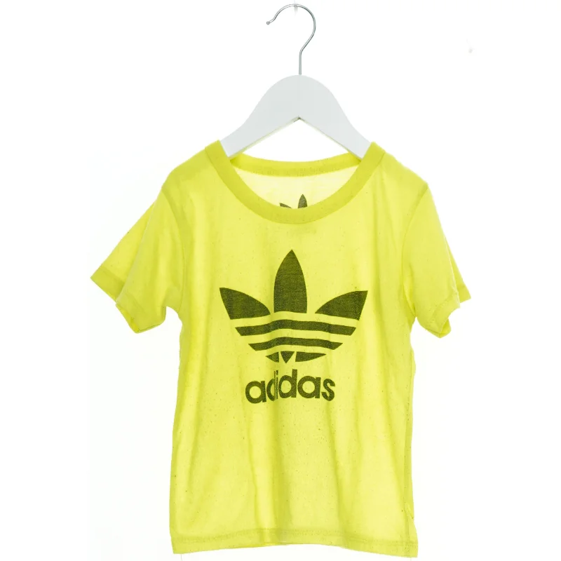Gul Adidas T-shirt fra Adidas (str. S)