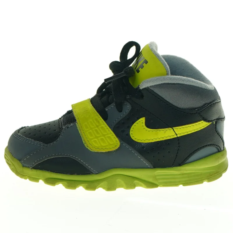 Nike børnesko fra Nike (str. 25)