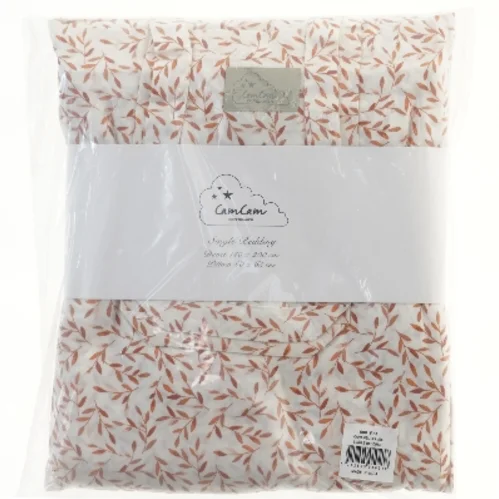 Cam Cam Copenhagen sengetøj Caramel Leaves 140x200 fra CamCam (str. 140x200 & 60x65 cm)