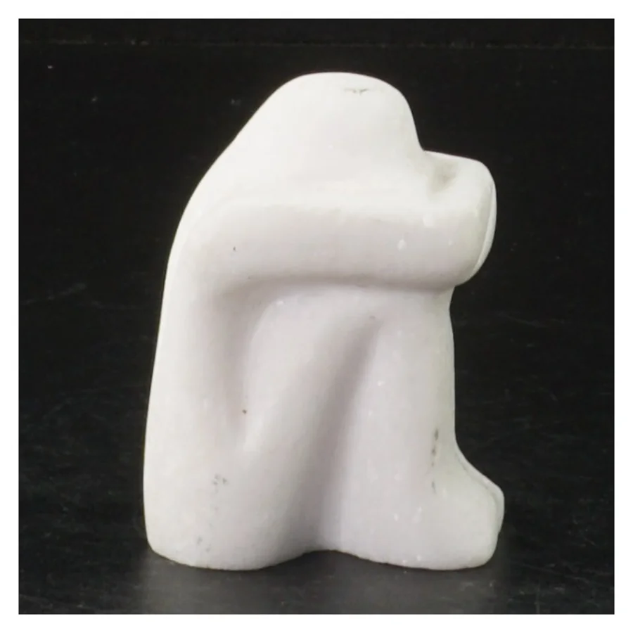 Hvid stentøjsfigur (str. 7,5 cm)