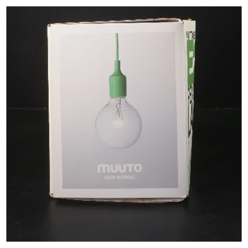 Muuto E27 pendellampe i lilla fra Muuto (str. 18 cm)