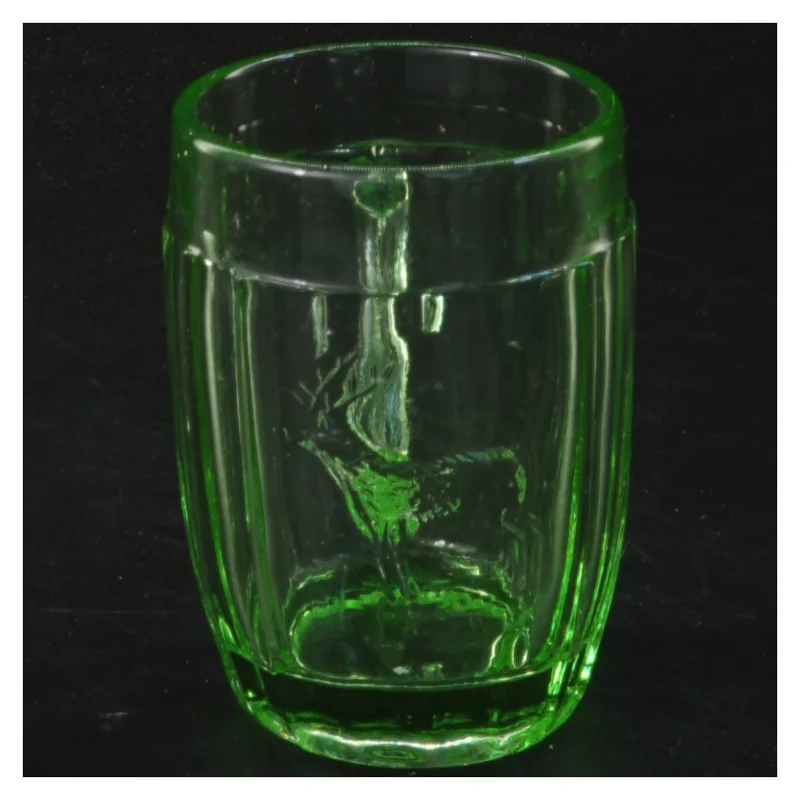 Vintage Grøn glaskrus med håndtag (str. Ø 5,5 cm længde 8 cm)