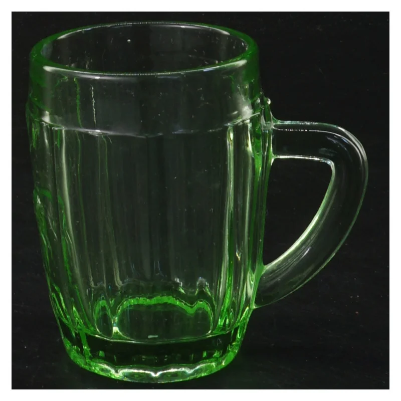 Vintage Grøn glaskrus med håndtag (str. Ø 5,5 cm længde 8 cm)