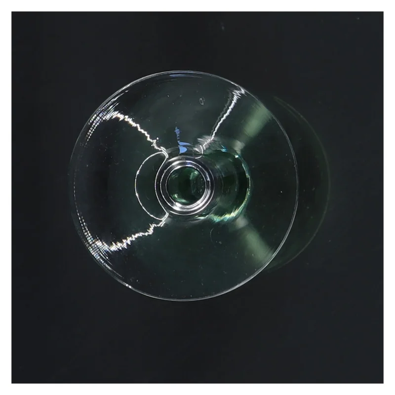 Vintage grønt vinglas med mønster (str. Ø 6 cm længde 15 cm)