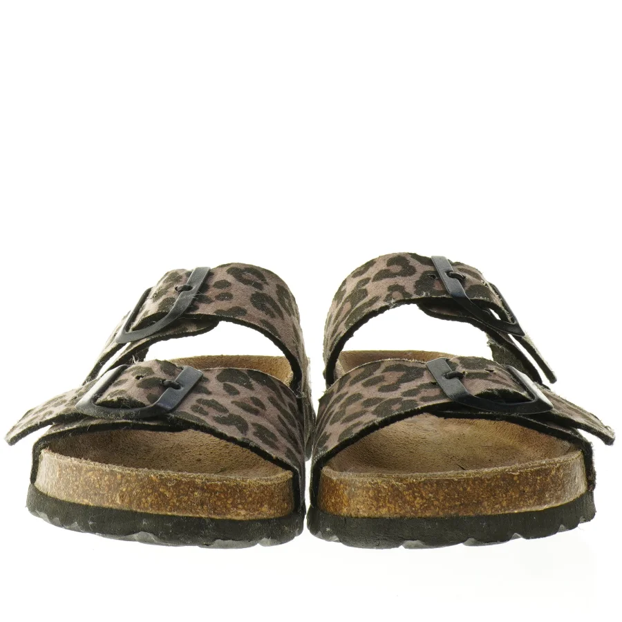 Sandaler fra VRS (str. 32)