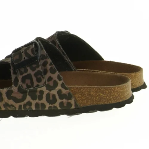 Sandaler fra VRS (str. 32)