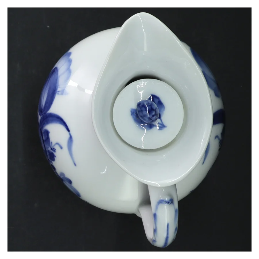 Blå Blomst chokoladekande med låg fra Royal Copenhagen