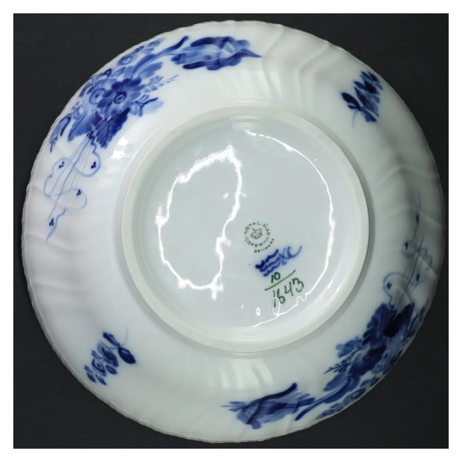 Blå Blomst salatskål fra Royal Copenhagen (str. 24 cm)