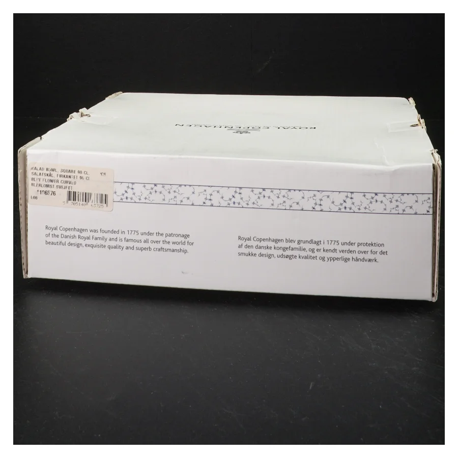 Royal Copenhagen Blå blomst Riflet Fad fra Royal Copenhagen