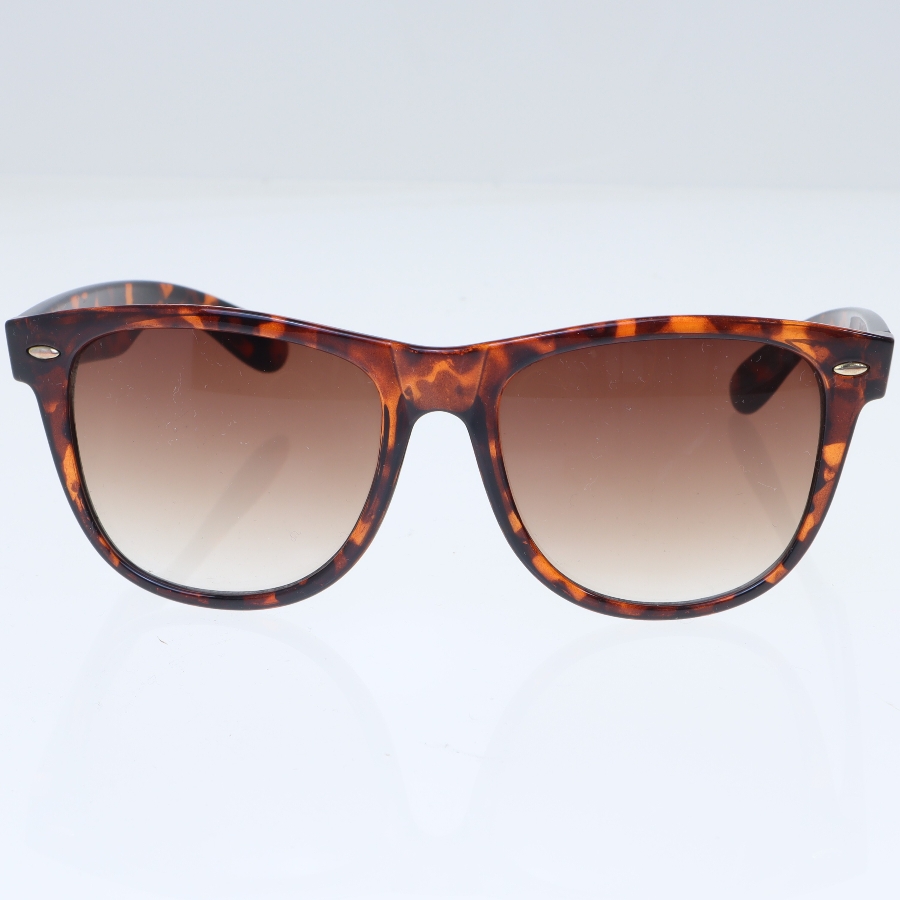 Solbriller med brun tortoise stel fra Gina Tricot (str. 15 cm)