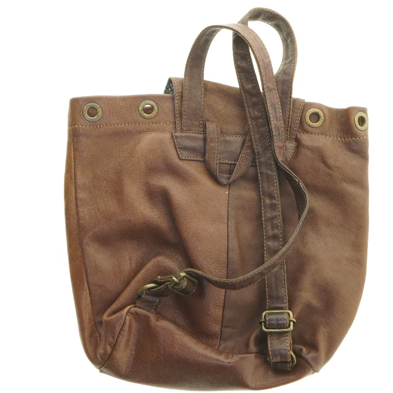 Brun læderrygsæk (str. 35x35 cm)