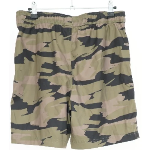 Camouflage shorts fra Abercrombie (str. 170)