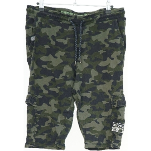 Cargo shorts med camouflage mønster (str. 176)
