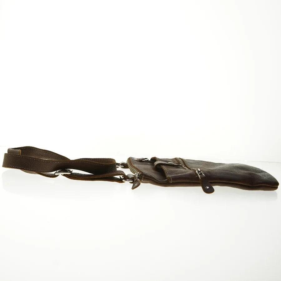 Brun læder skuldertaske fra Roots (str. 27x22 cm)