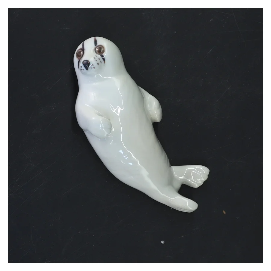 Porcelænsfigur af sæl fra B&G (str. 15x5 cm)