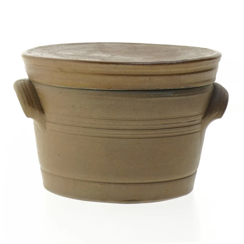 Keramikbeholder med låg (str. Ø. 12,5 cm. længde, 9,5 cm)