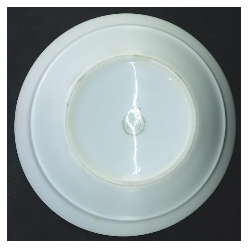 Hvid porcelænsskål fra B&G (str. Ø 14x4,5 cm)