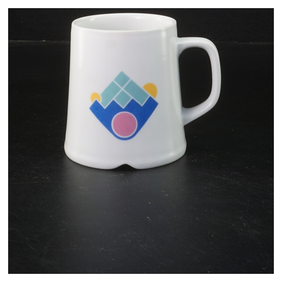 Kaffekop med farvet design (str. Ø 7,5x10 cm)