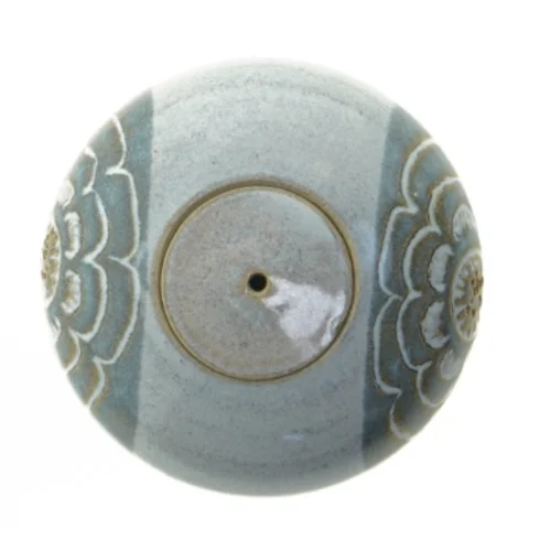 Keramik vase med blomsterdesign fra Hellerøe (str. 11 cm)