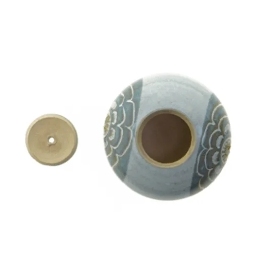 Keramik vase med blomsterdesign fra Hellerøe (str. 11 cm)