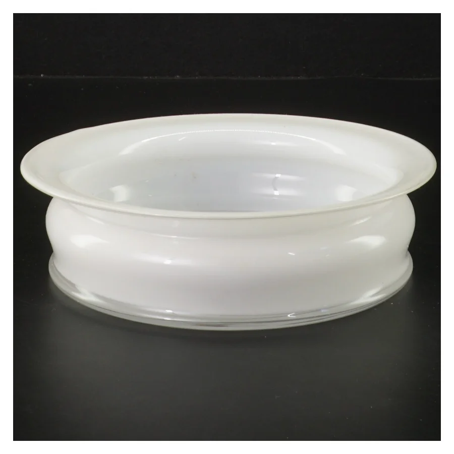 Hvid skål i glas holmegaard (str. Ø 17 cm)