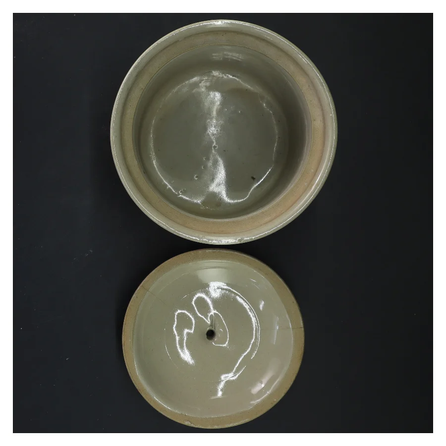 Fedtbokse med låg (str. Ø 14x11 cm)