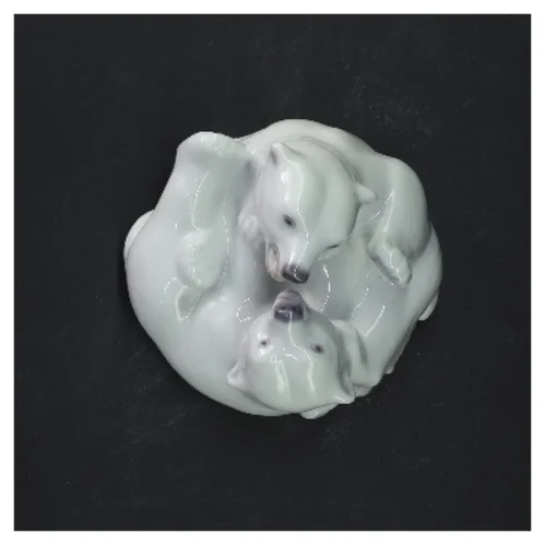 Porcelænsfigur af isbjørne fra lyngby nr. 90 (str. 10,5x10 cm)