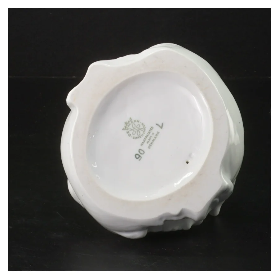 Porcelænsfigur af isbjørne fra lyngby nr. 90 (str. 10,5x10 cm)