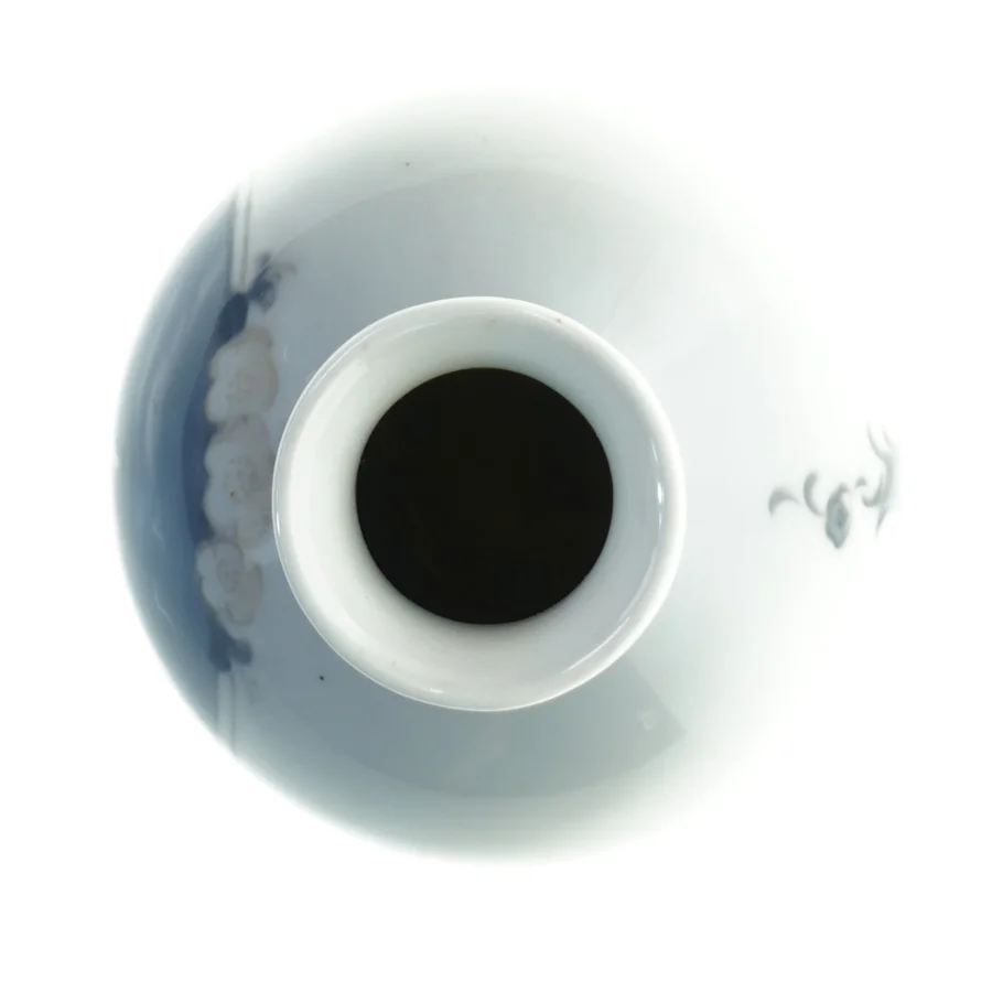 Porcelæns vase med maritimt motiv fra Royal Copenhagen (str. 18 cm)