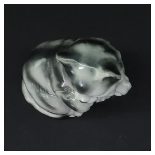 Porcelænsfigur af kat (str. 11 cm)