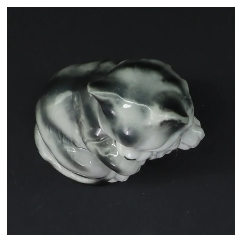 Porcelænsfigur af kat (str. 11 cm)