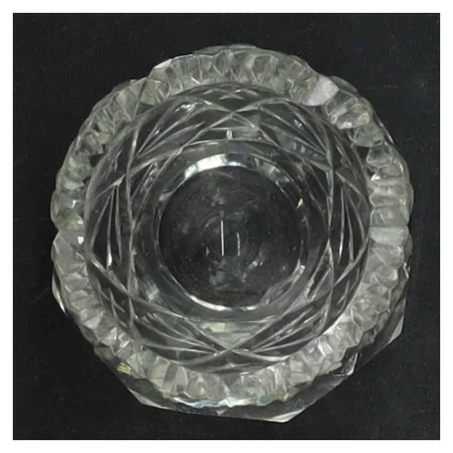 Krystal vase (str. H 6,5 cm, ø 5 cm)