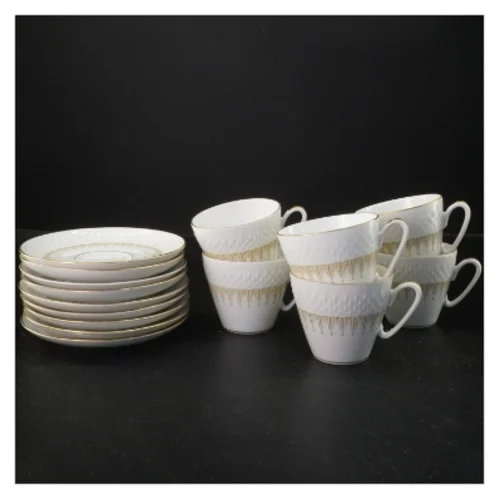 Kaffekopper og underkopper (str. Ø 14&ø7,5x6,5 cm) fra Royal Copenhagen