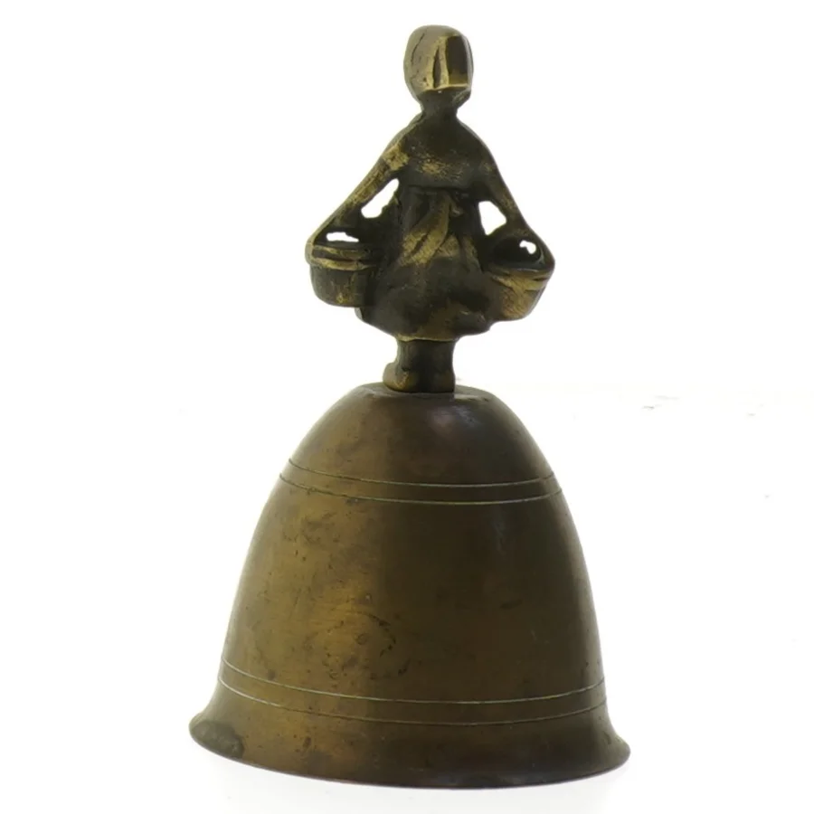 Messingklokke med figur (str. 12 cm)