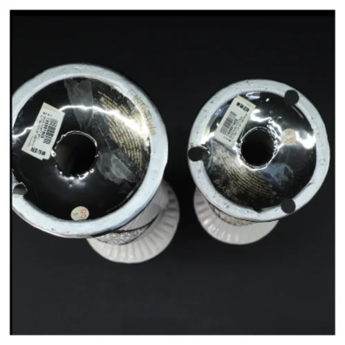 Sæt af dekorative vaser fra Lifestyle (str. Ø 10 & 10,5 cm længden 30 & 35,5 cm)