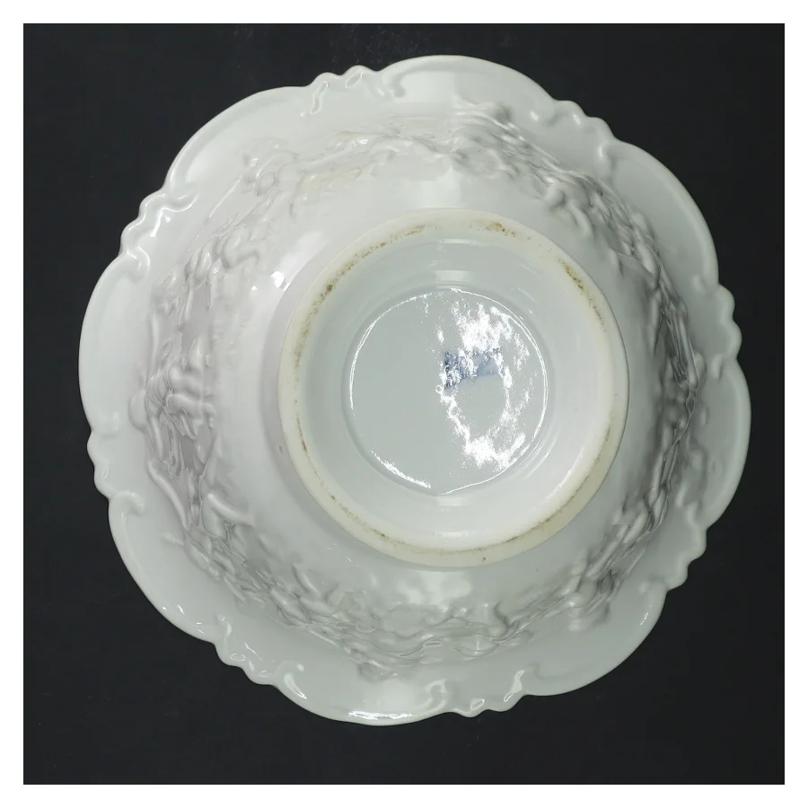 Dekorativ porcelænsskål med låg (str. Ø 17 cm)