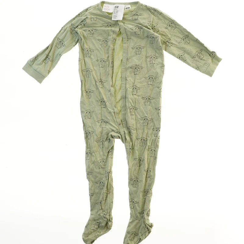 Spædbarn Heldragt med Figurprint fra H&M (str. 92)