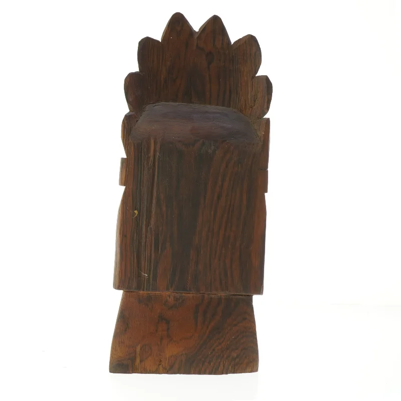 Udskåret træfigur 34 cm (str. 34 cm)