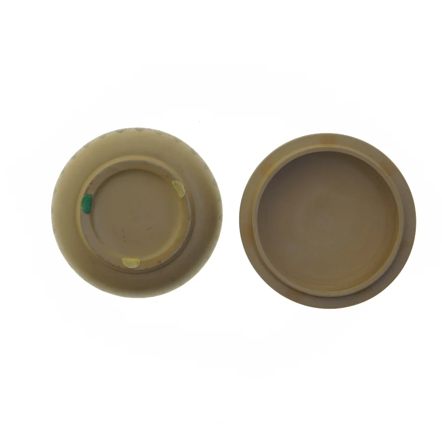 Rund dekoreret keramisk skål med låg L. Hjort (str. Ø 13 cm)