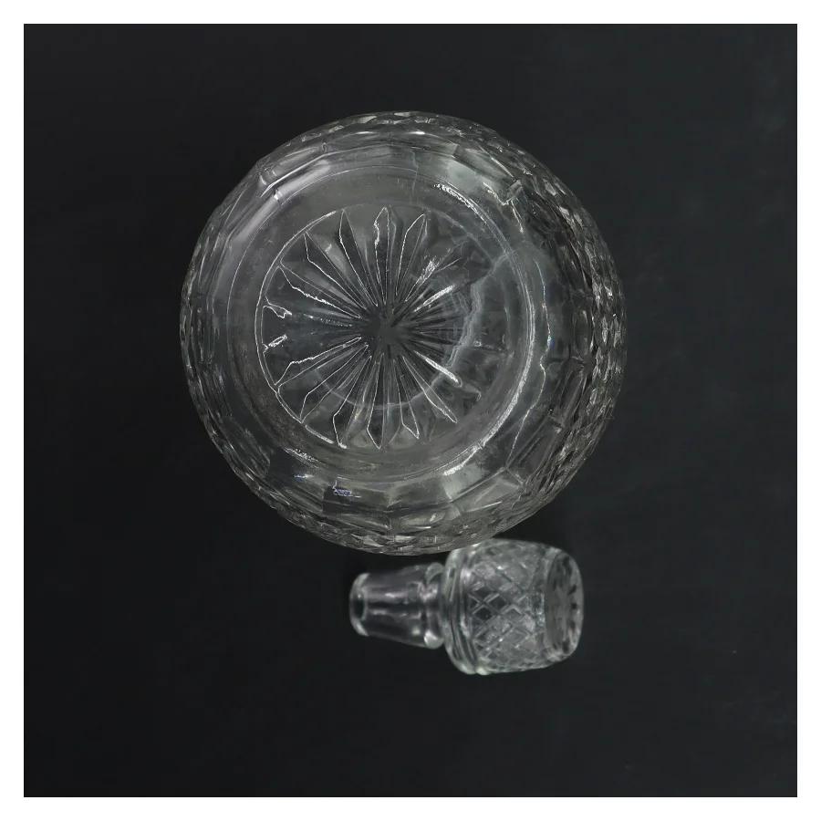 Glaskaraffel med prop (str. Ø 10x h 27 cm)